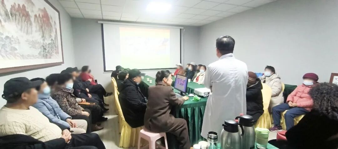“科学防病、健康过冬”日照医养医院开展庆元旦老年病健康讲座，守护老年群体冬季健康安全